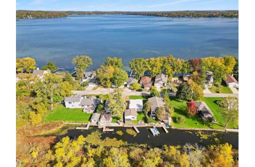 W8147 Elm Point Road, Lake Mills, WI 53551