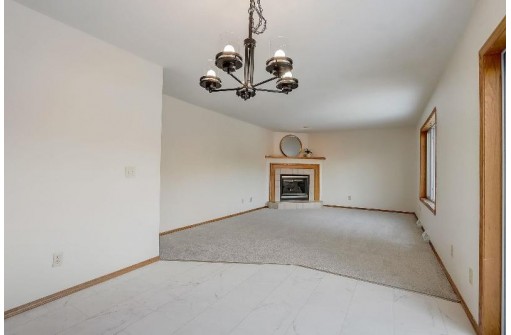 5218 Esker Drive, Madison, WI 53704