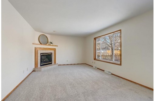 5218 Esker Drive, Madison, WI 53704