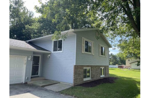 578 Ace Street, Belleville, WI 53508