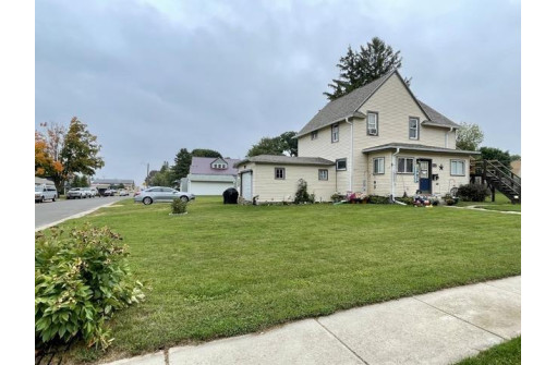 725 Garfield Street, Fennimore, WI 53809