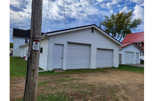 222 E Commercial Avenue, Lone Rock, WI 53556