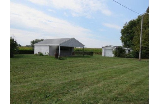 N12065 Parish Road, Markesan, WI 53946-0000