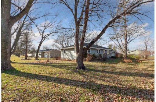 302 3rd Street, Brodhead, WI 53520