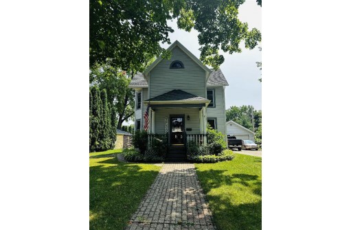 227 W Main Street, Evansville, WI 53536