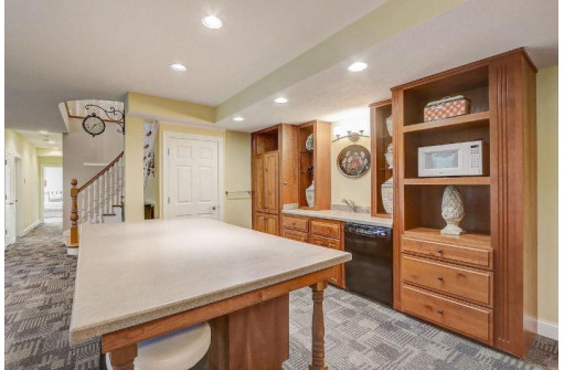 5317 N Pond View Court, Janesville, WI 53548