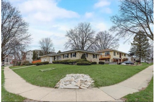 2701 Dryden Drive, Madison, WI 53704