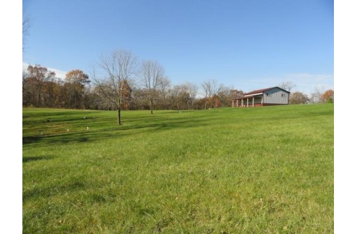 5074 Starlight Lane, Cassville, WI 53806