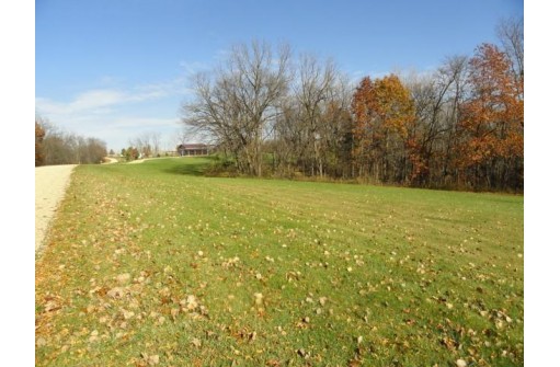 5074 Starlight Lane, Cassville, WI 53806