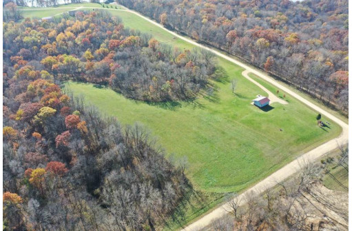 5074 Starlight Lane, Cassville, WI 53806