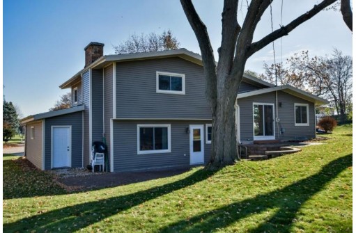 110 Twin Lane, Beaver Dam, WI 53916