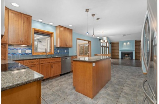 7321 Southern Oak Place, Madison, WI 53719