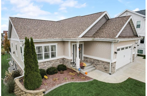 1005 Tara Lane, Waunakee, WI 53597