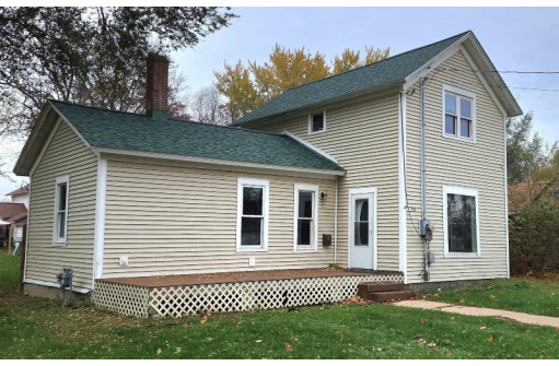 703 E 4th Avenue, Brodhead, WI 53520