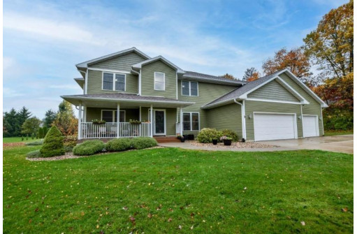 S4117 Whispering Pines Drive, Baraboo, WI 53913