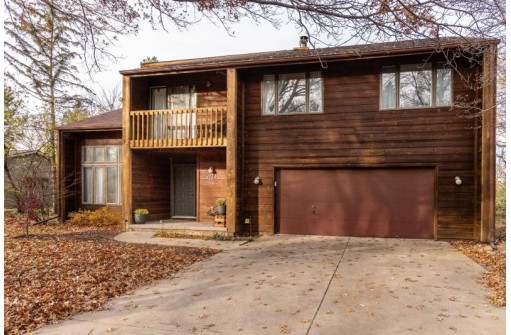 6714 Old Sauk Road, Madison, WI 53705