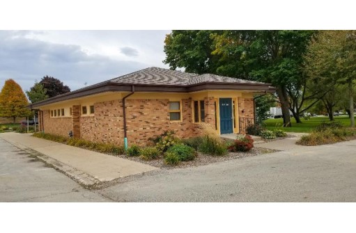 1250 N Water Street, Platteville, WI 53818