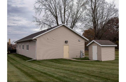 1102 N Bequette Street, Dodgeville, WI 53533