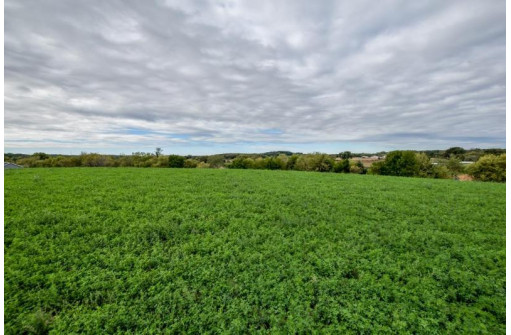 3.05 ACRES Old Deerfield Road, Deerfield, WI 53531