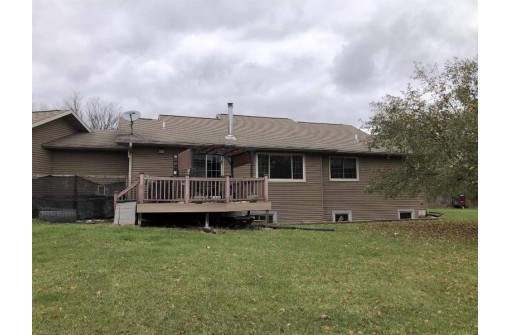 W8471 Highway 33, Portage, WI 53901