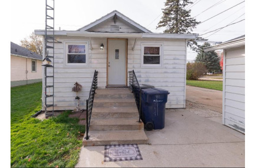 1408 N Washington Street, Janesville, WI 53548