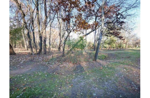 L5 W Bent Tree Drive, Baraboo, WI 53913