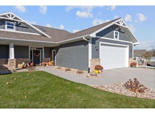 457 Inverness Terrace Court 112 Baraboo, WI 53913