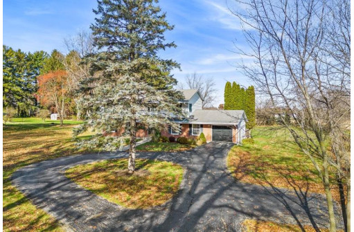 W1922 S Lawson Drive, Green Lake, WI 54941