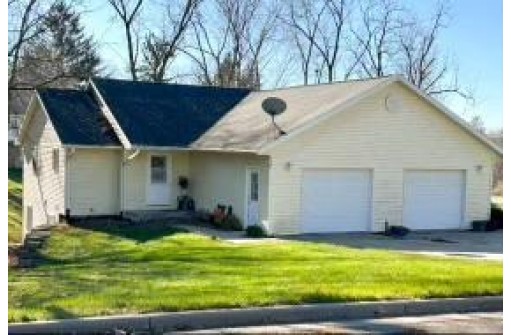 722 Madison Street, Mineral Point, WI 53565