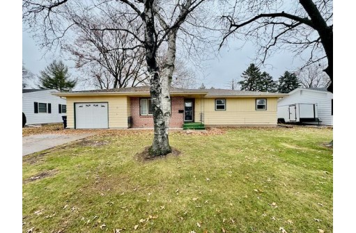 216 N Willard Avenue, Janesville, WI 53548