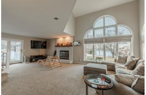 3423 Whistling Wind Way, Sun Prairie, WI 53590