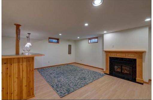 1440 Prairie Rose Drive, Sun Prairie, WI 53590