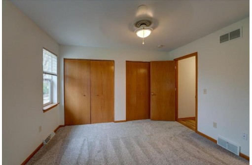 1440 Prairie Rose Drive, Sun Prairie, WI 53590