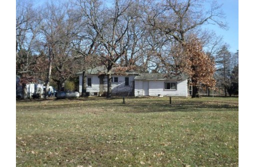 N8390 County Road H, Camp Douglas, WI 54618