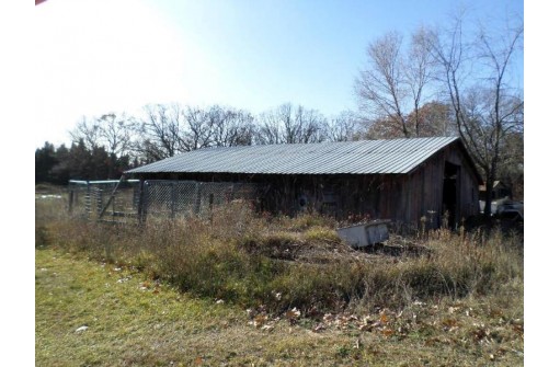 N8390 County Road H, Camp Douglas, WI 54618