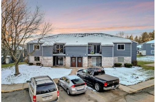 205 Whispering Pines Way, Madison, WI 53713