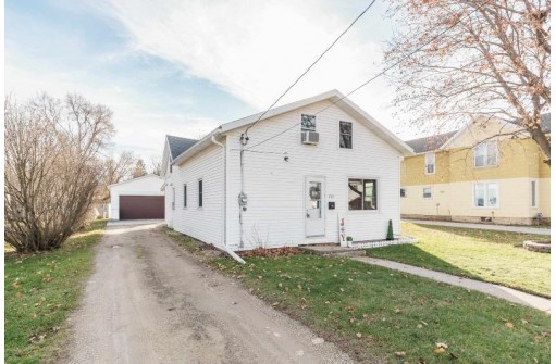 232 Center Street, Randolph, WI 53956-1408