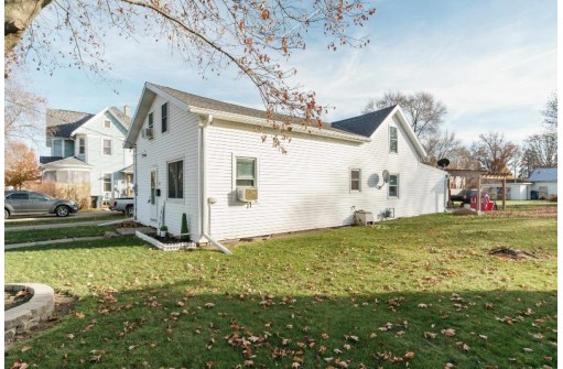 232 Center Street, Randolph, WI 53956-1408