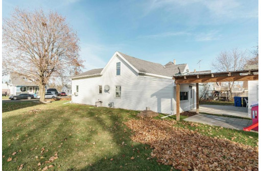 232 Center Street, Randolph, WI 53956-1408