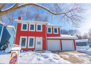 5727 Highland Way Middleton, WI 53562