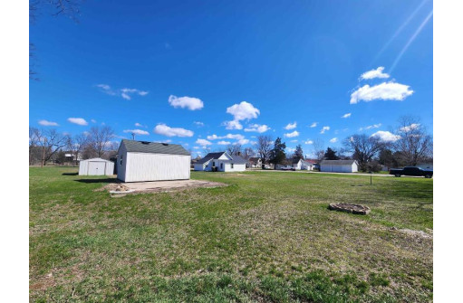 403 W Warehouse Street, Muscoda, WI 53573