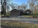 5031 N Knollwood Drive, Janesville, WI 53545