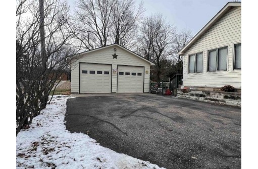 141 E Prospect Street, Lyndon Station, WI 53944