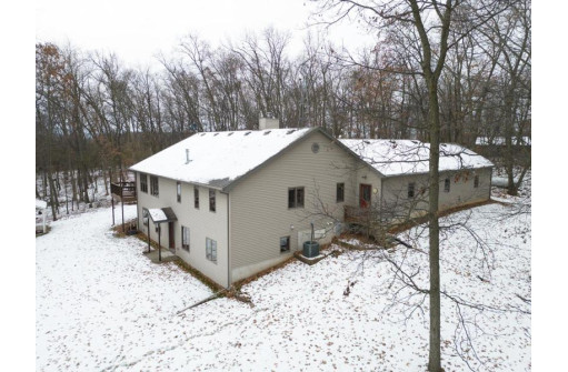 W1378 Bridgeview Drive, Cambria, WI 53923