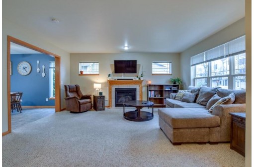 713 Orion Trail, Madison, WI 53718