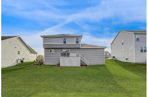 966 Clover Lane, DeForest, WI 53532