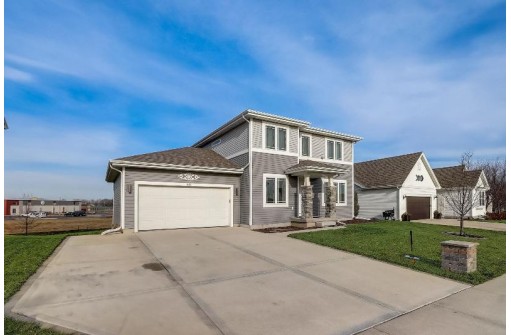 966 Clover Lane, DeForest, WI 53532