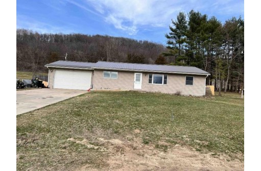 28551 Clary Lane, Richland Center, WI 53581