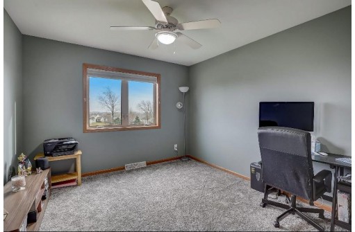 335 Huntsville Ridge, Sun Prairie, WI 53590