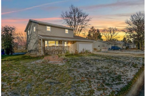 1460 Donald Drive, Sun Prairie, WI 53590